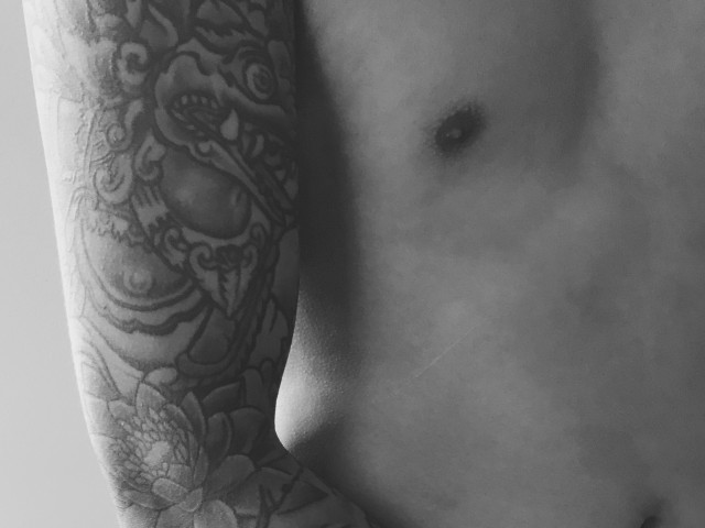 tattooboy en live cam bisexuelle